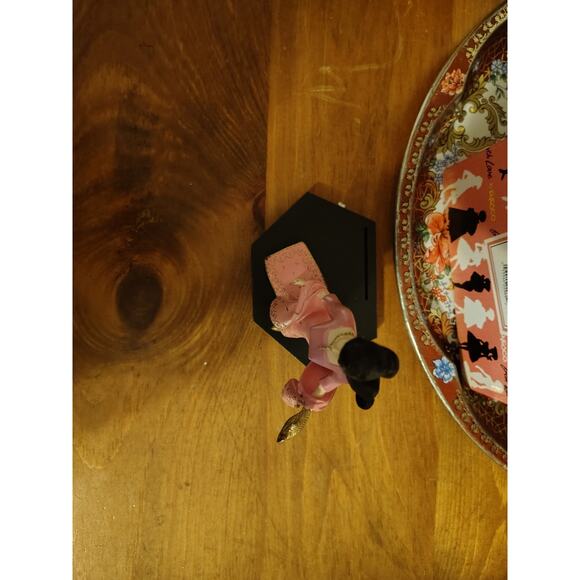 Enesco Barbie A Thousand and One Nights 1996 Barbie With Love 6" - Picture 5 of 12